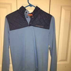 Vineyard vines sweatshirt